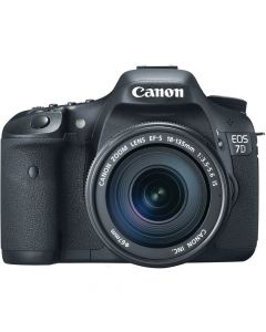 Canon EOS 7D Kit 18-135mm f/3.5-5.6